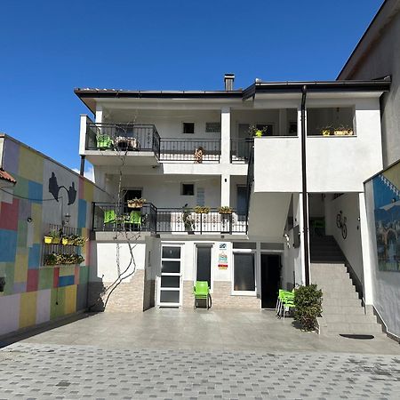 Family Apartment Near Old Town Mostar Extérieur photo